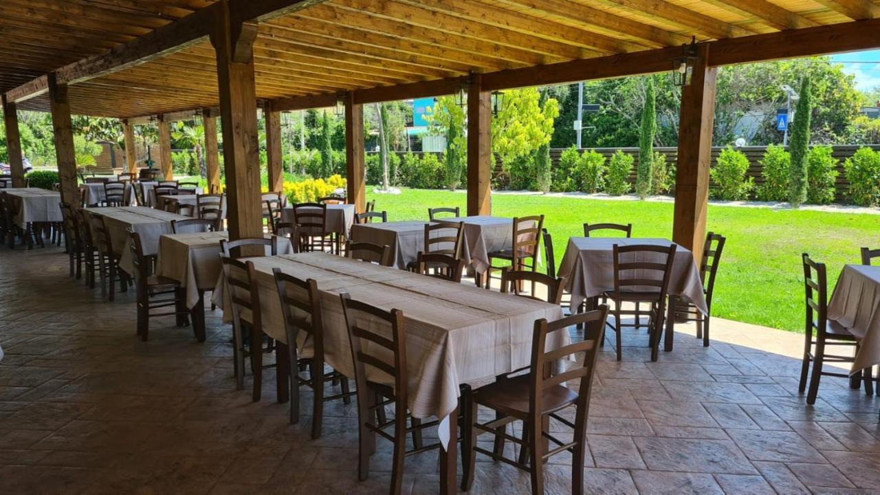 Agriturismo Il Casale ポンテ・ガレリア エクステリア 写真
