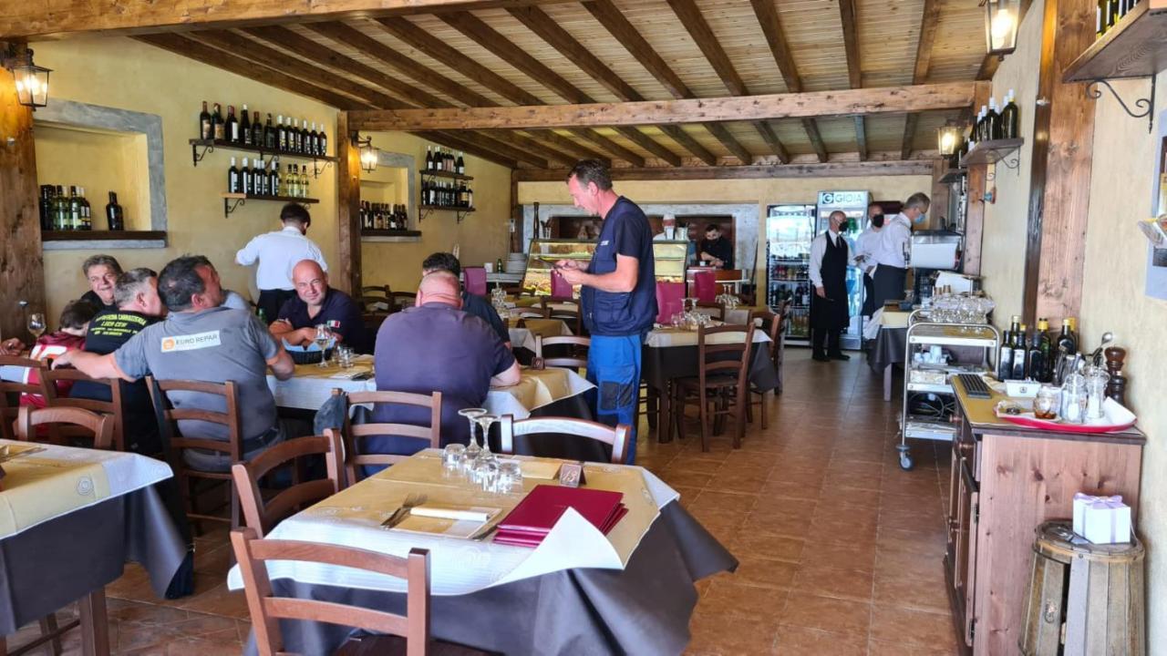 Agriturismo Il Casale ポンテ・ガレリア エクステリア 写真